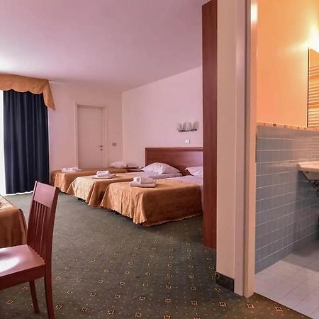 Standard Hotel Udine Pradamano Eksteriør billede