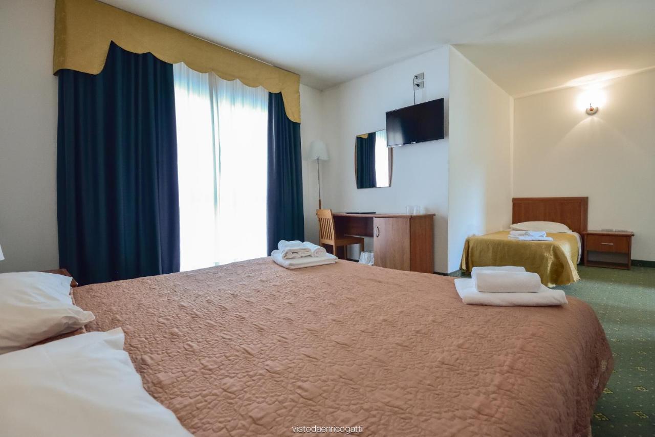 Standard Hotel Udine Pradamano Eksteriør billede