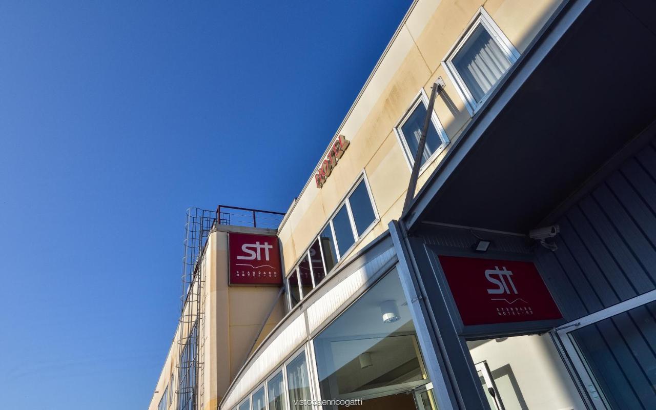 Standard Hotel Udine Pradamano Eksteriør billede