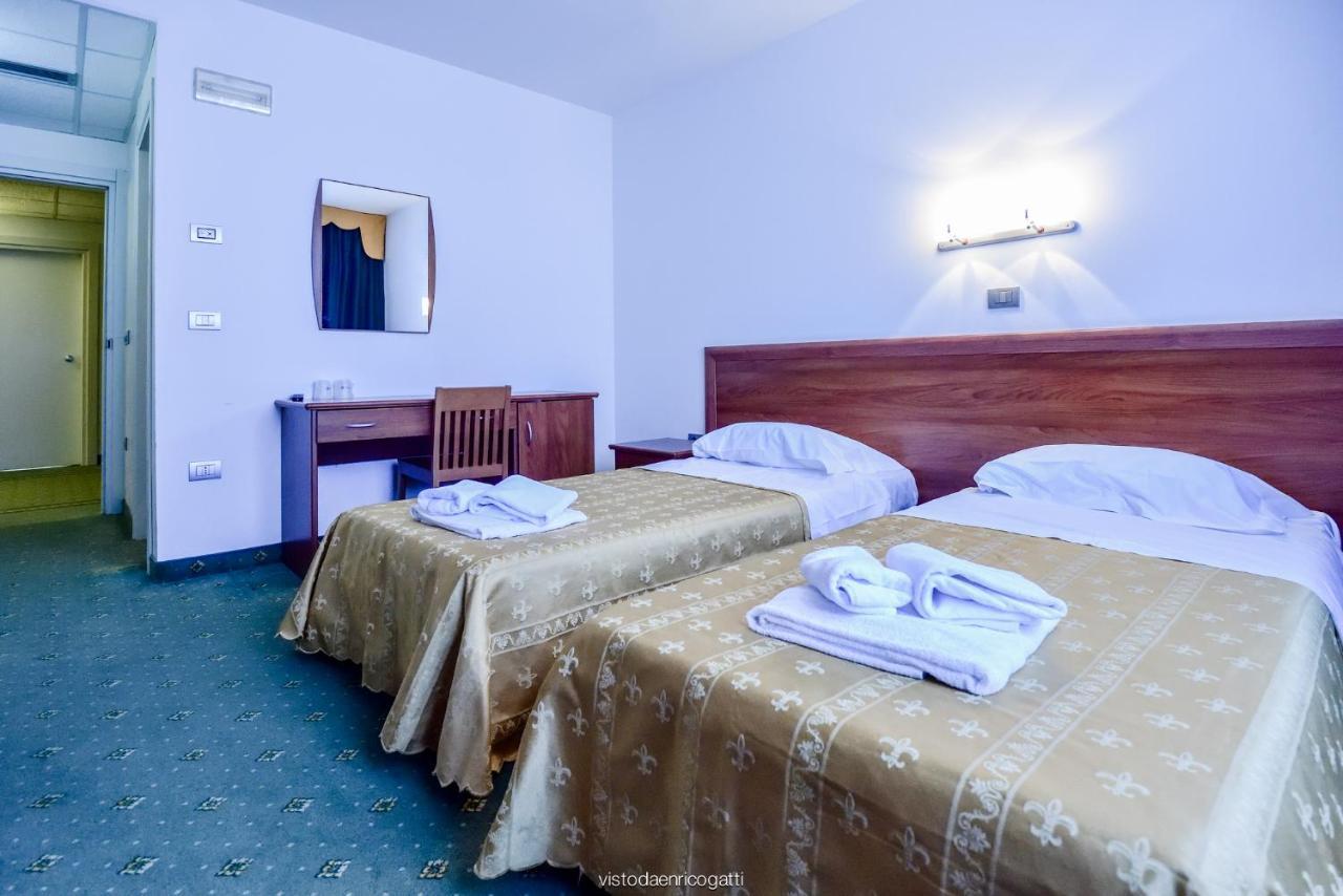Standard Hotel Udine Pradamano Eksteriør billede